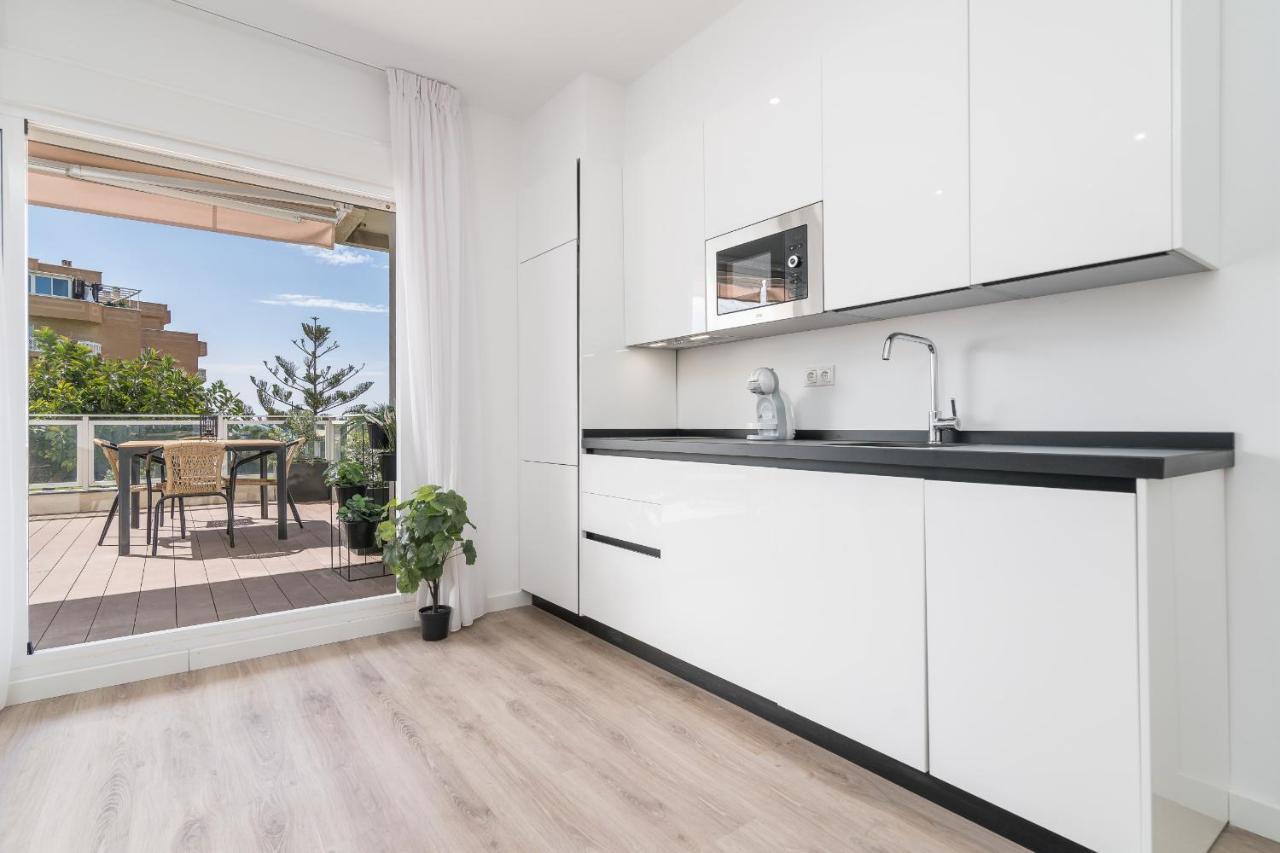 Suite Homes Hesperides Garden Beach Málaga Eksteriør bilde