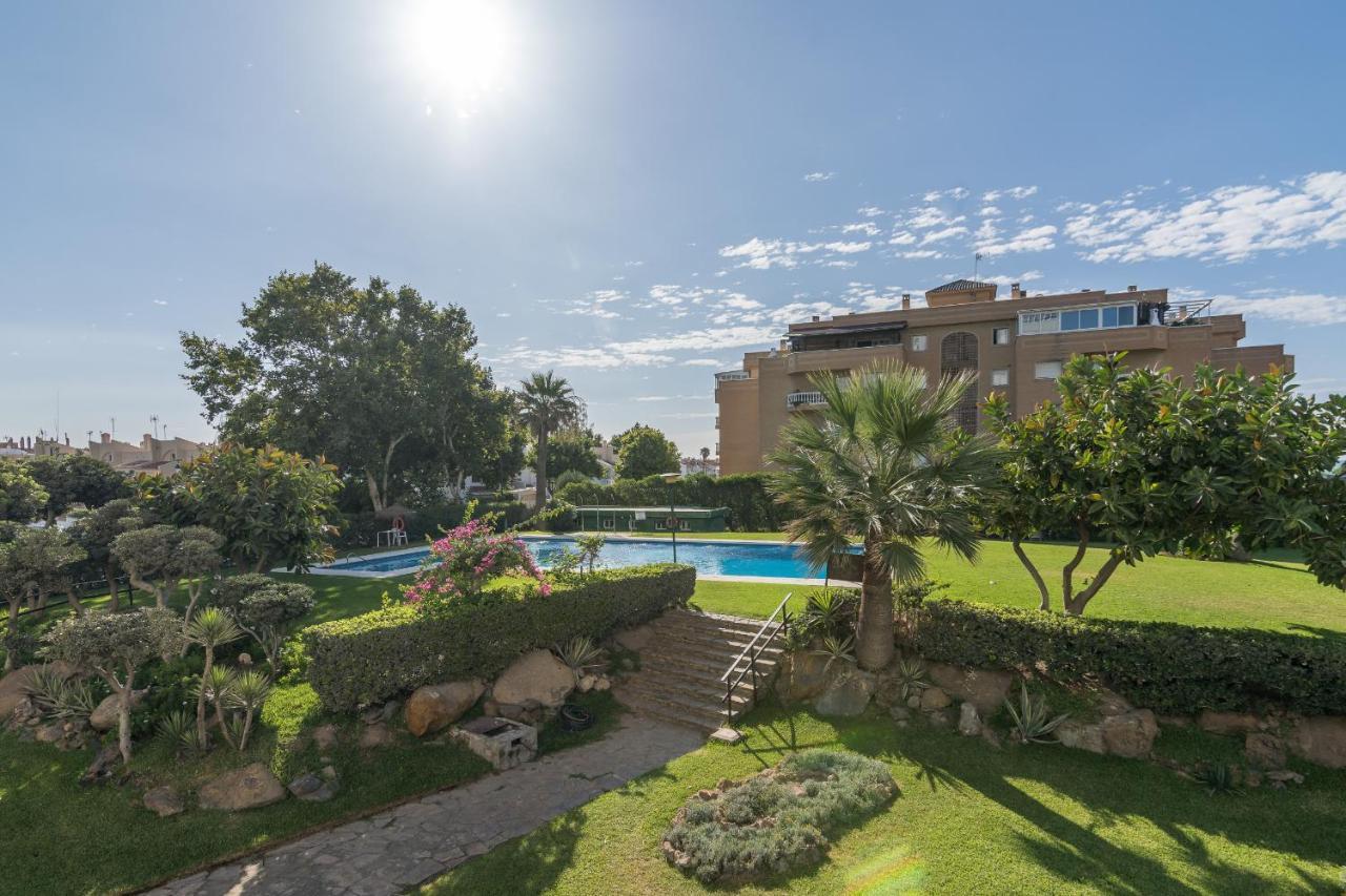 Suite Homes Hesperides Garden Beach Málaga Eksteriør bilde