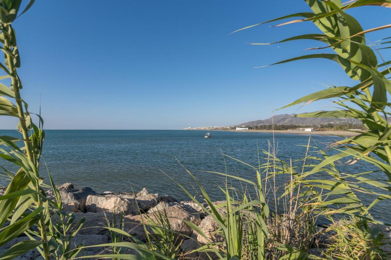 Suite Homes Hesperides Garden Beach Málaga Eksteriør bilde