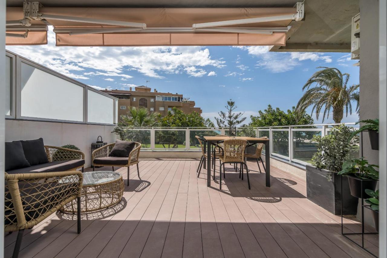 Suite Homes Hesperides Garden Beach Málaga Eksteriør bilde