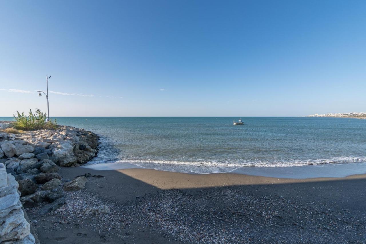 Suite Homes Hesperides Garden Beach Málaga Eksteriør bilde