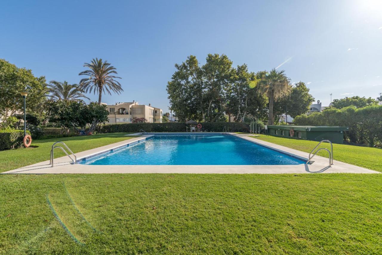 Suite Homes Hesperides Garden Beach Málaga Eksteriør bilde