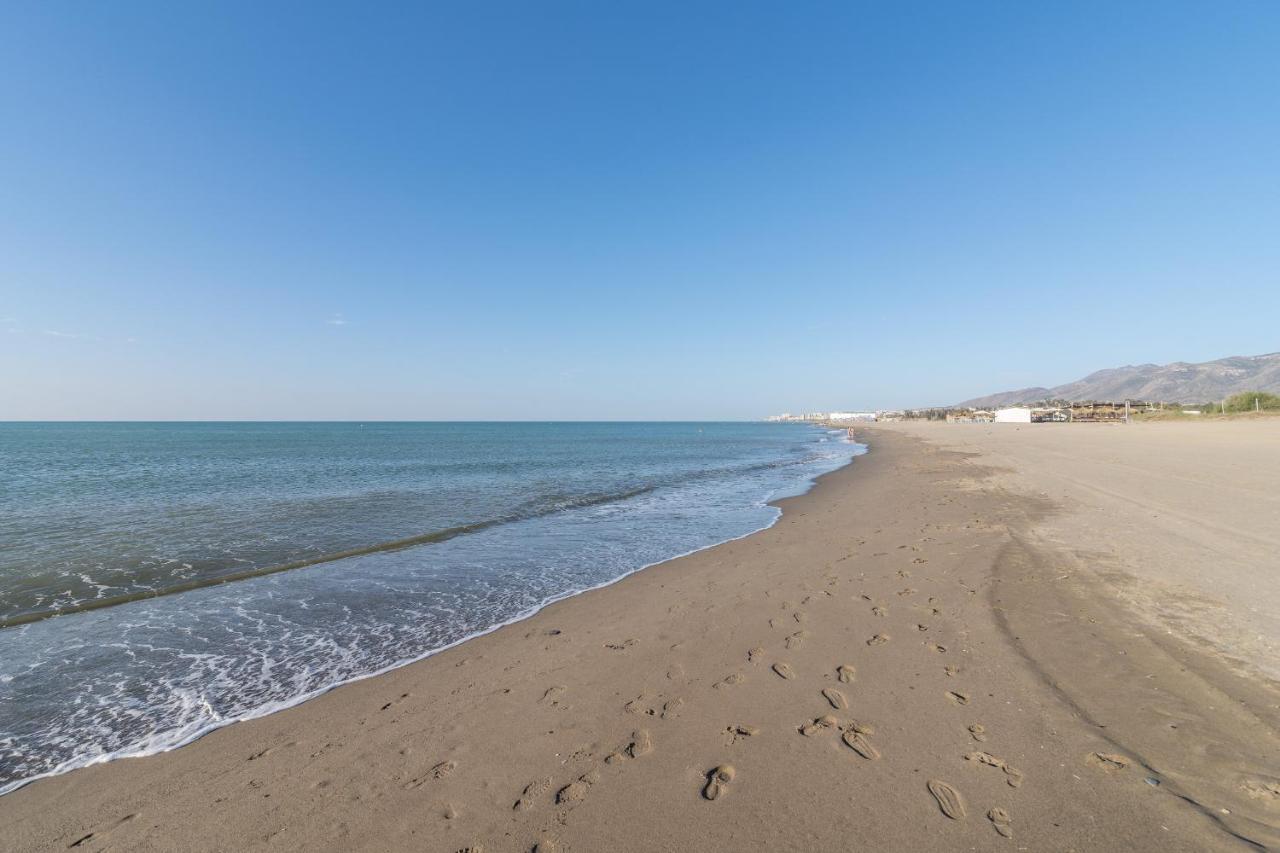 Suite Homes Hesperides Garden Beach Málaga Eksteriør bilde