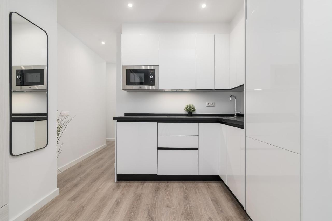 Suite Homes Hesperides Garden Beach Málaga Eksteriør bilde
