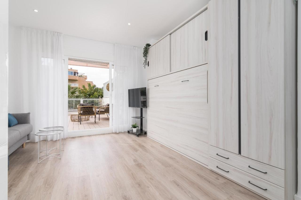Suite Homes Hesperides Garden Beach Málaga Eksteriør bilde
