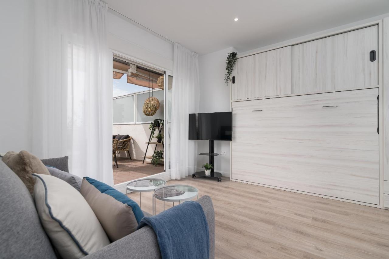 Suite Homes Hesperides Garden Beach Málaga Eksteriør bilde